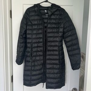 Aritzia TNA botanie light puffer jacket size small